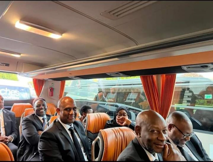 You are currently viewing President Ruto travels by bus  for the Queen’s State Funeral in London.