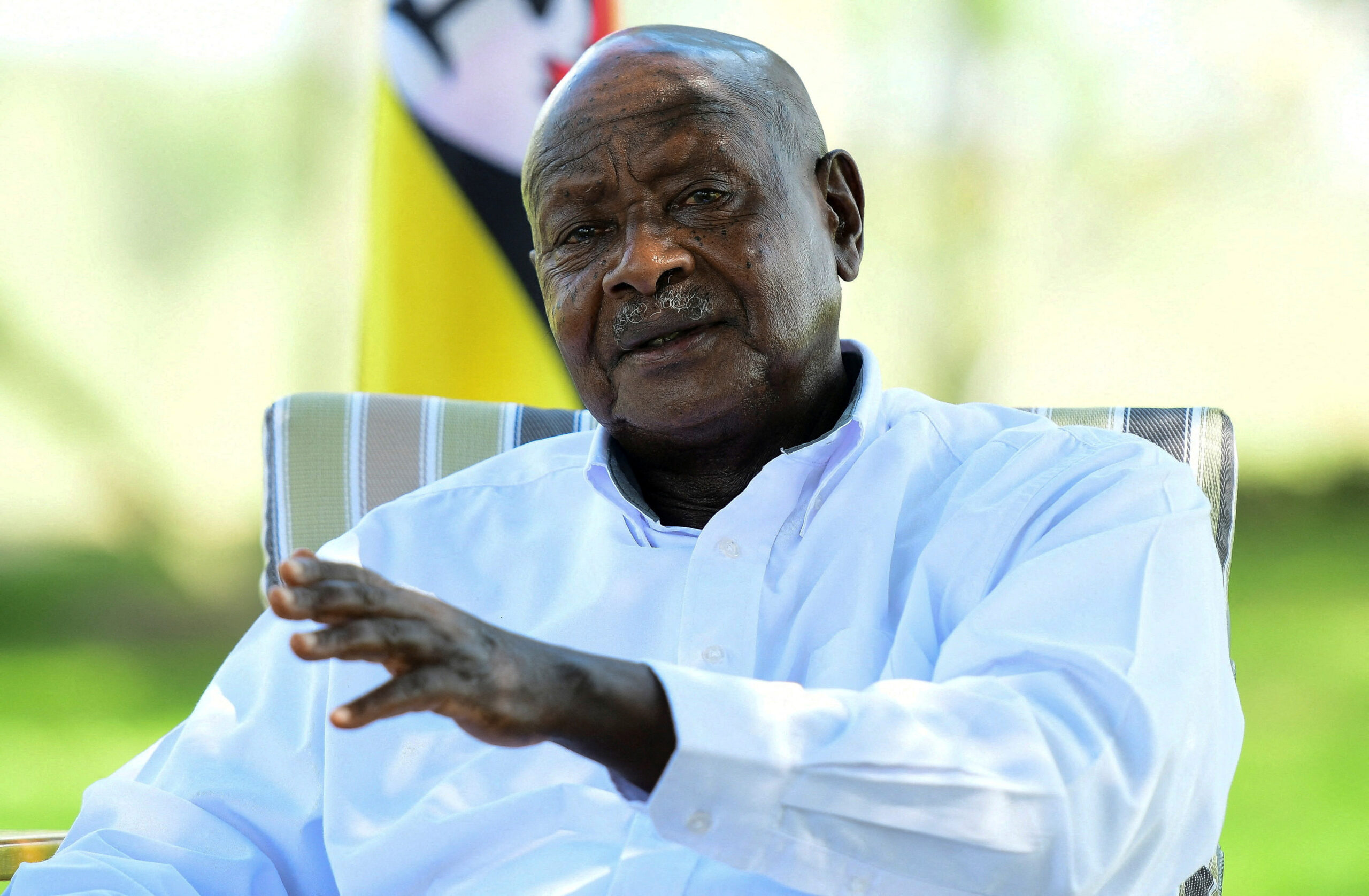 Read more about the article Yoweri Museveni, the aging president of Uganda, is supported by the memory of his former valor.